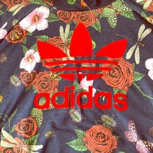 Adidas hoodie floral Rita Ora